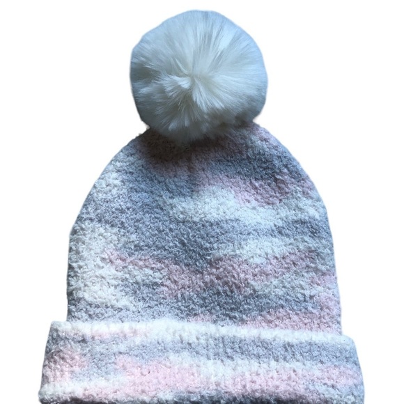 Jenni Pom Pom Faux Fur Beanie Pink Gray Cream Camo Print One Size - Picture 1 of 7